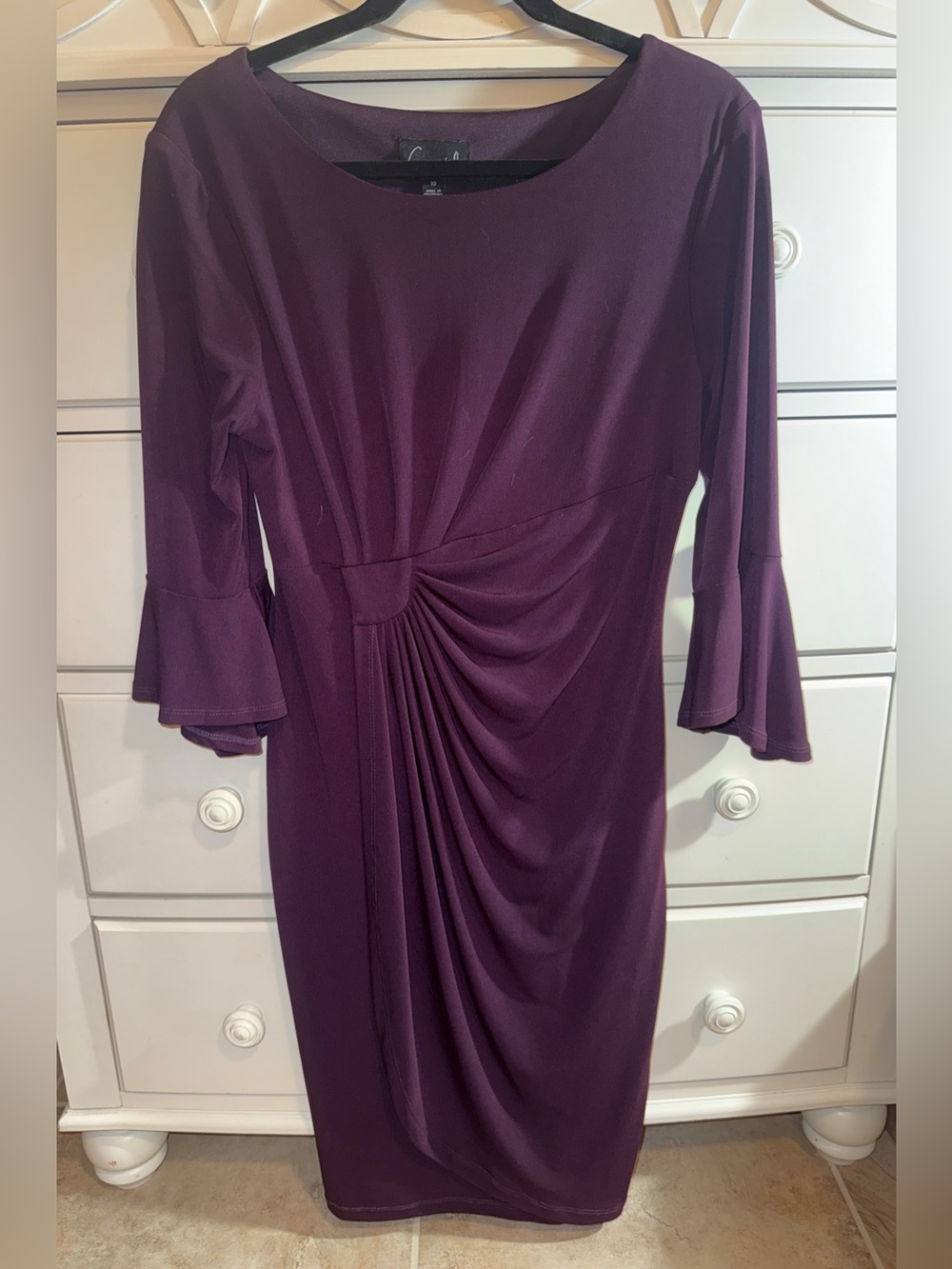 Connected Apparel Dress Womens Size
10 Fitted w/ Bell Sleeves Plum Color NWOT